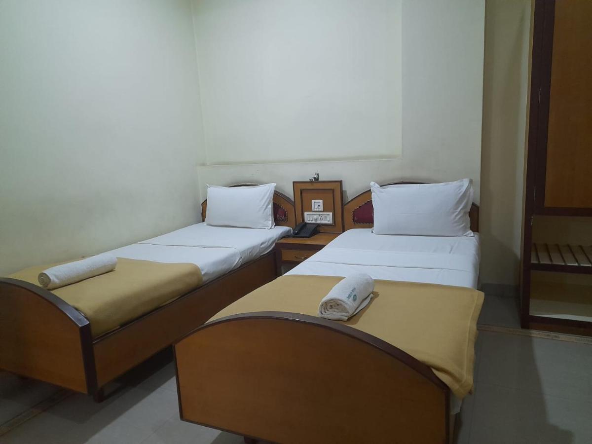 Отель Dp Oberoi Residency Коччи Экстерьер фото